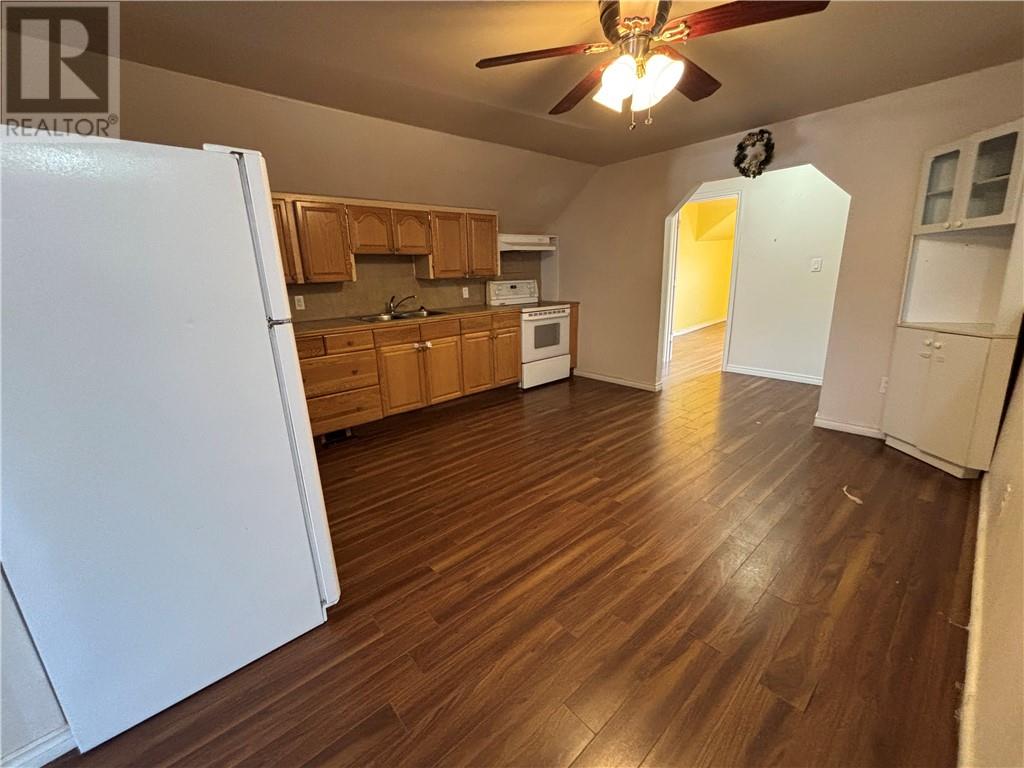 7 Second Avenue Unit# Upper Property Photo 4