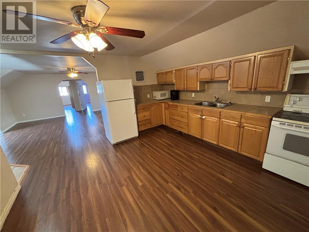 7 Second Avenue Unit# Upper Property Photo 5