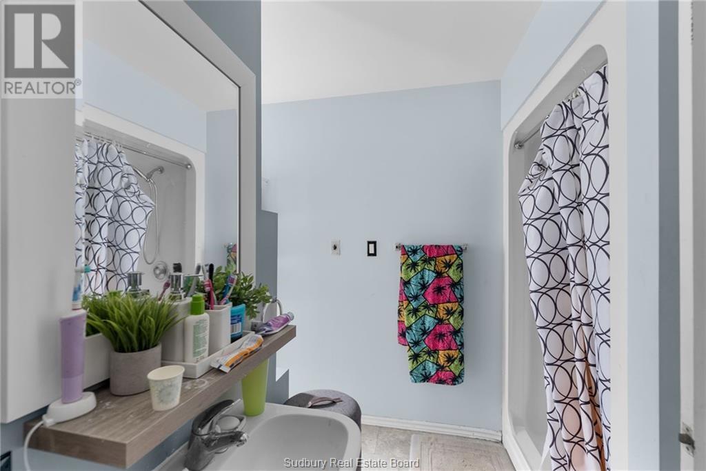 29 Laren Street Property Photo 16