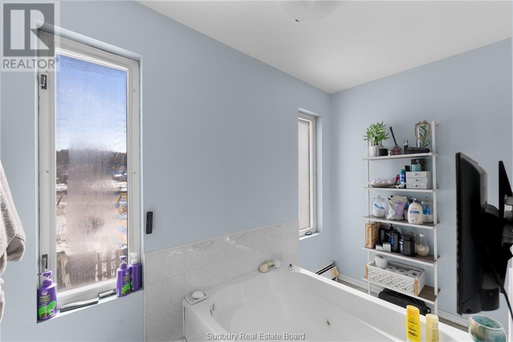29 Laren Street Property Photo 17