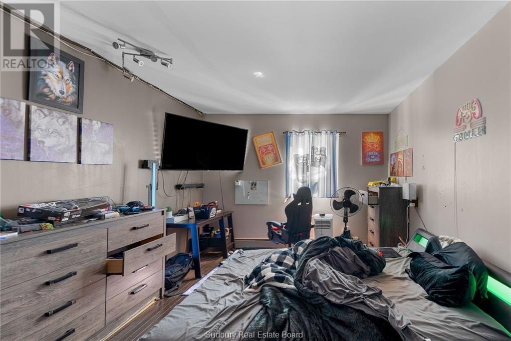 29 Laren Street Property Photo 22