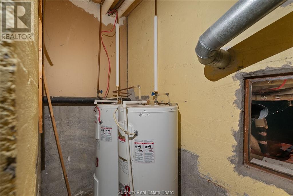 29 Laren Street Property Photo 36