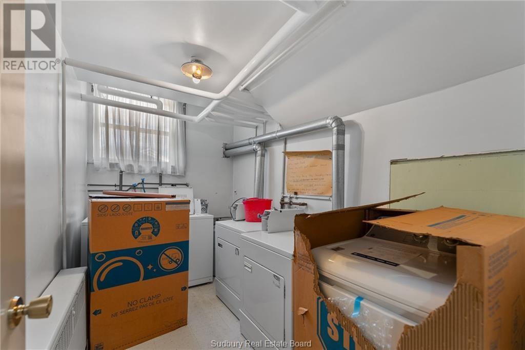 29 Laren Street Property Photo 41