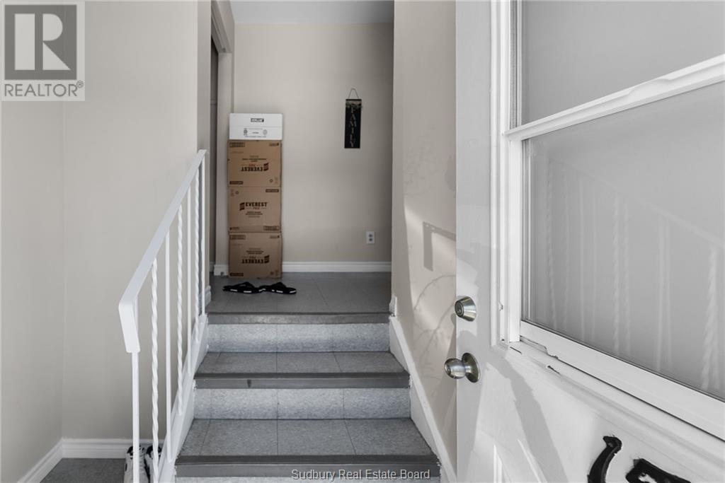 29 Laren Street Property Photo 44