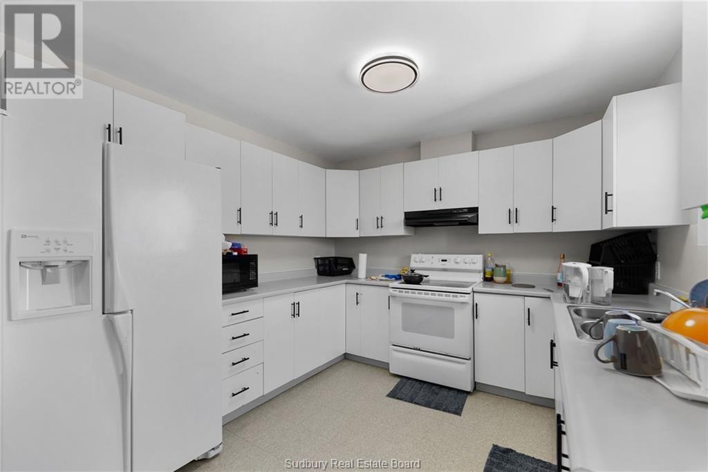 29 Laren Street Property Photo 46