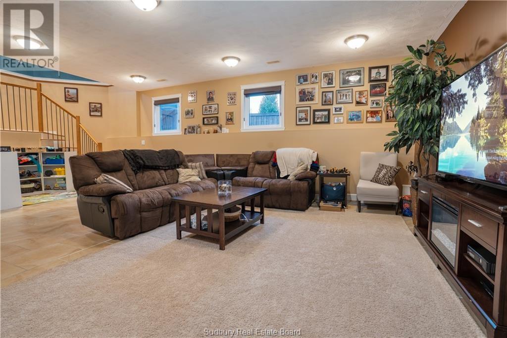 36 Riverside Drive Property Photo 18