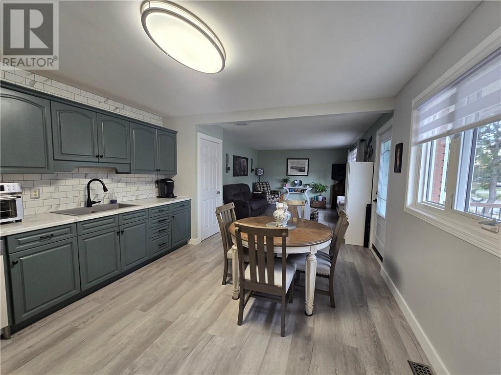 132 Maplewood Crescent Property Photo 11