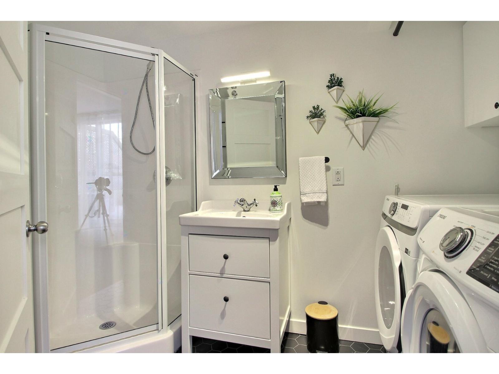 1315 Rue Notre-dame O., #507 Property Photo 25