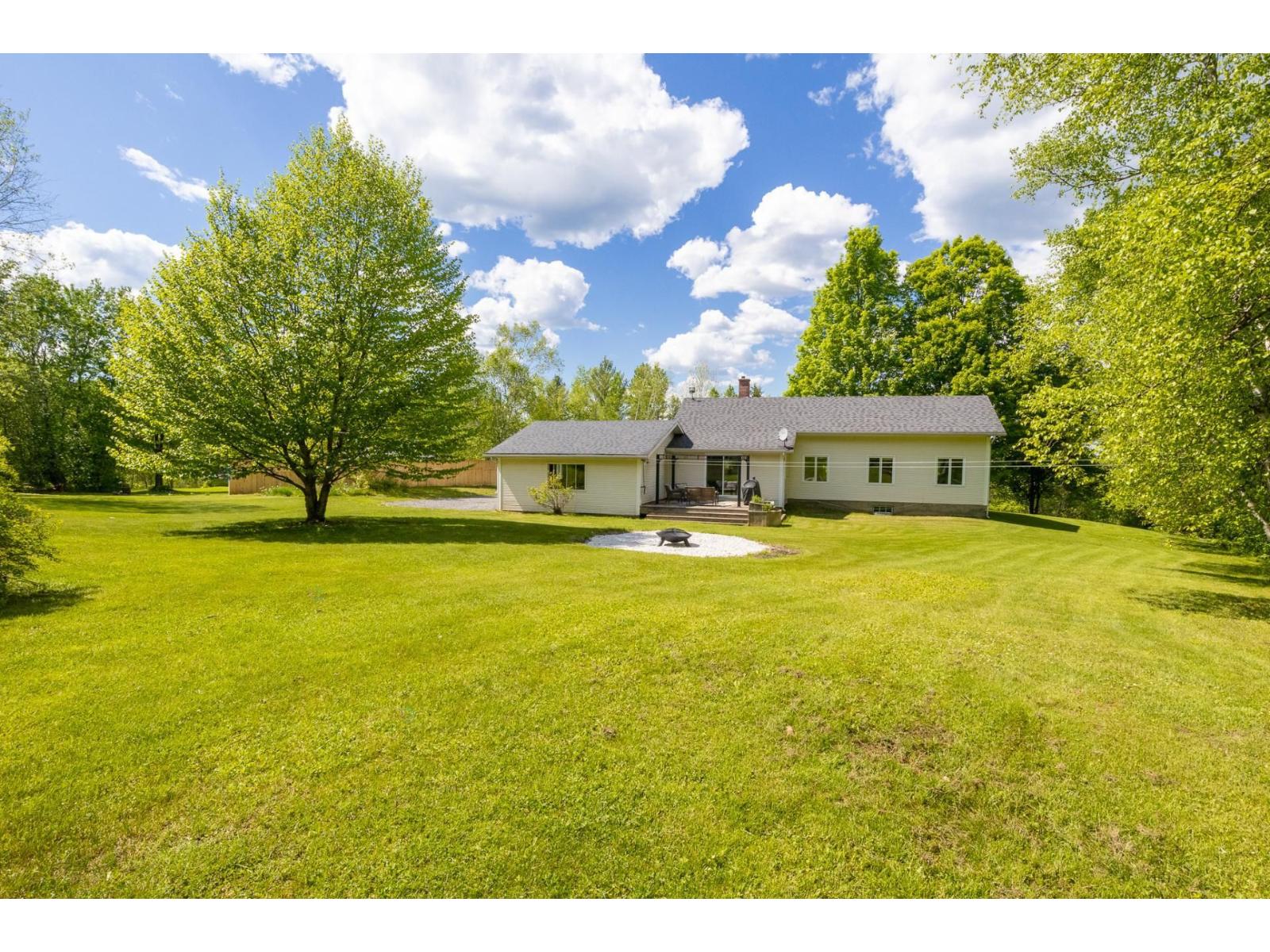 315 Ch. Grenier Property Photo 4
