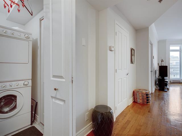 256 Rue Sherbrooke O., #302 Property Photo 7