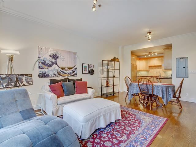 256 Rue Sherbrooke O., #302 Property Photo 10