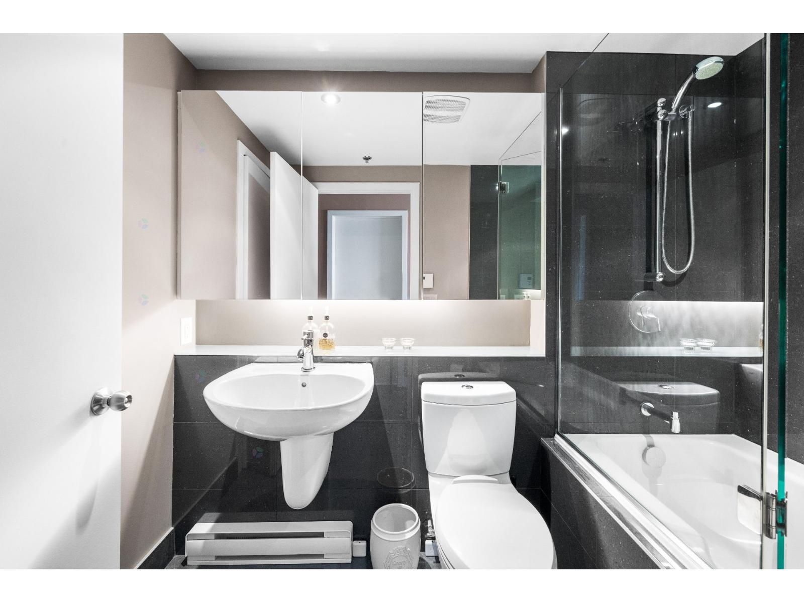 1414 Rue Chomedey, #1846 Property Photo 13