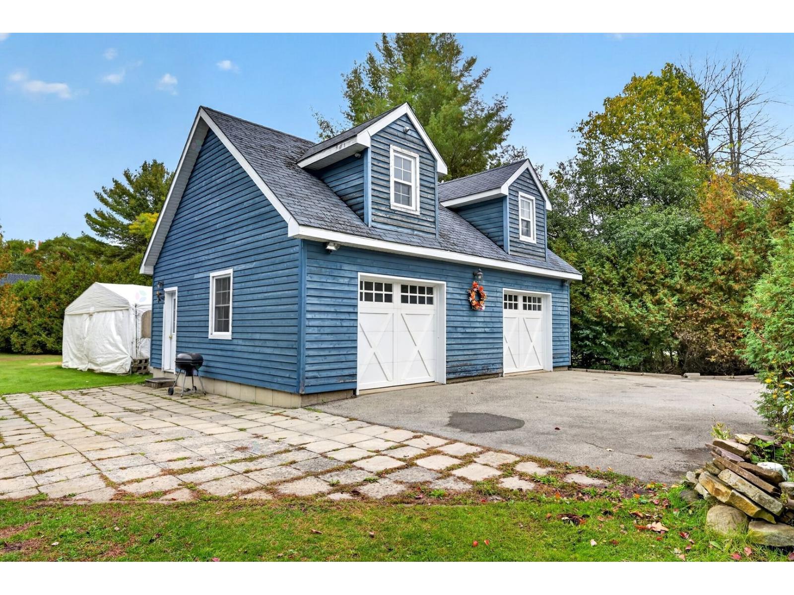 3433 Route Harwood Property Photo 5