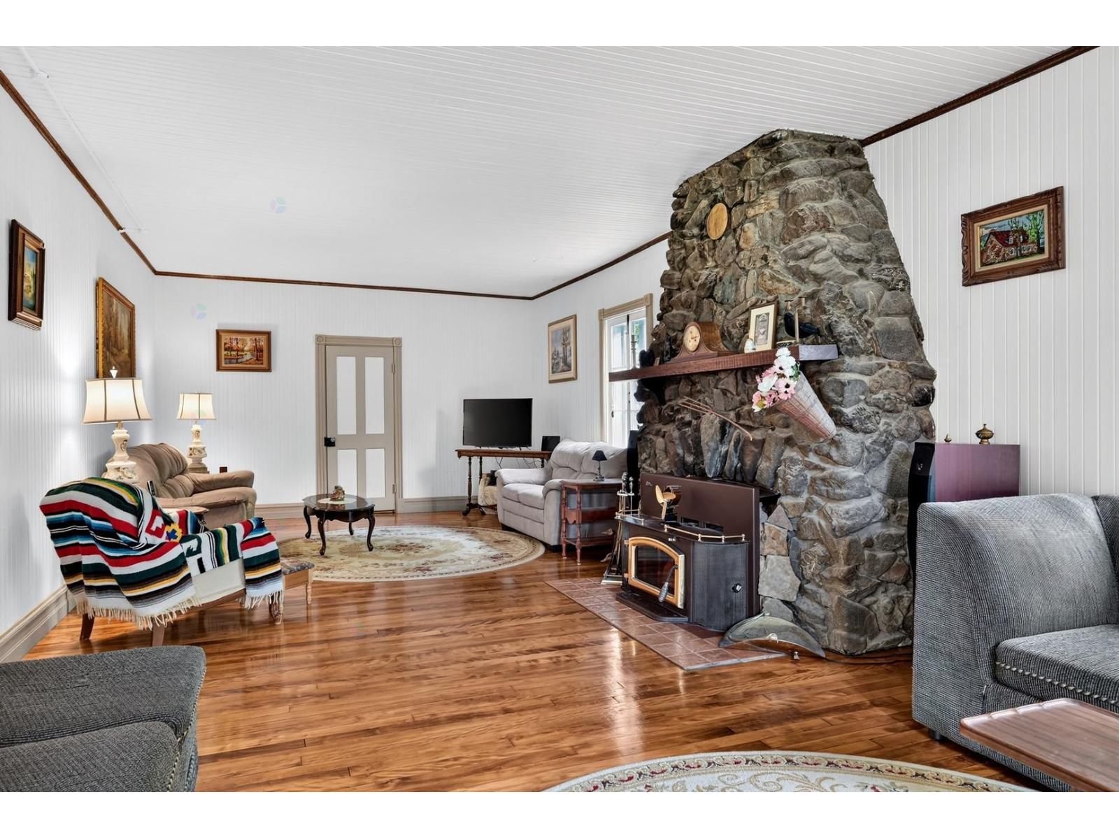 3433 Route Harwood Property Photo 22