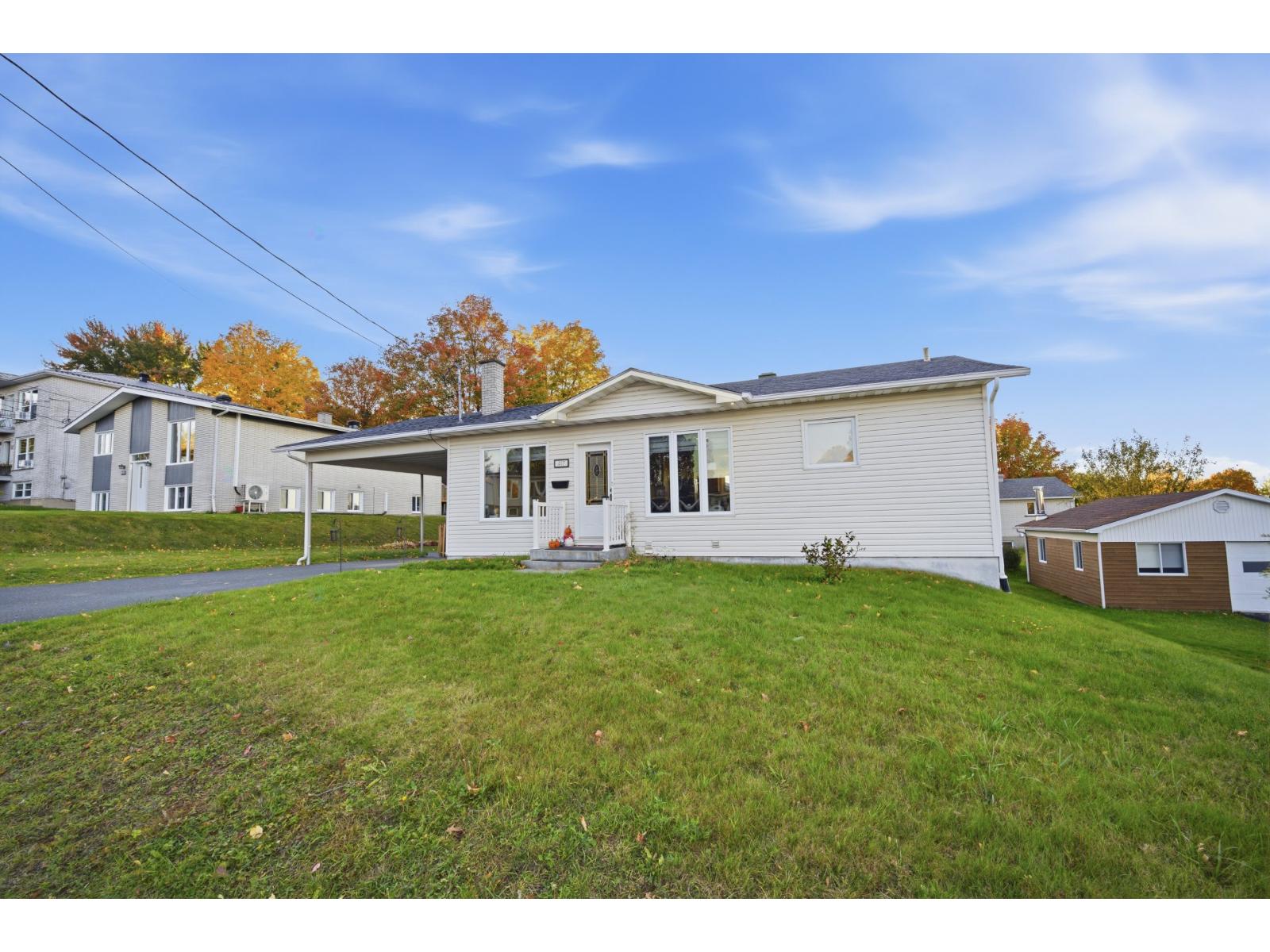417 Boul. Simoneau Property Photo 2