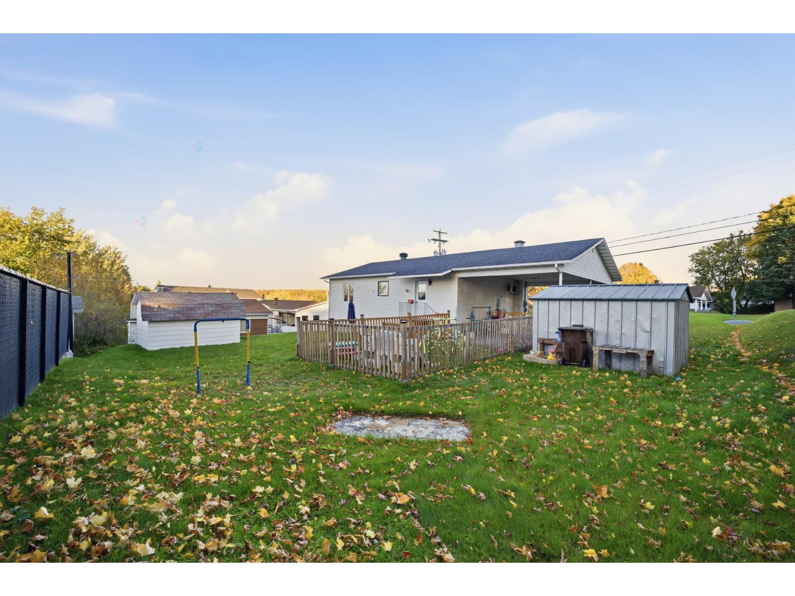417 Boul. Simoneau Property Photo 3
