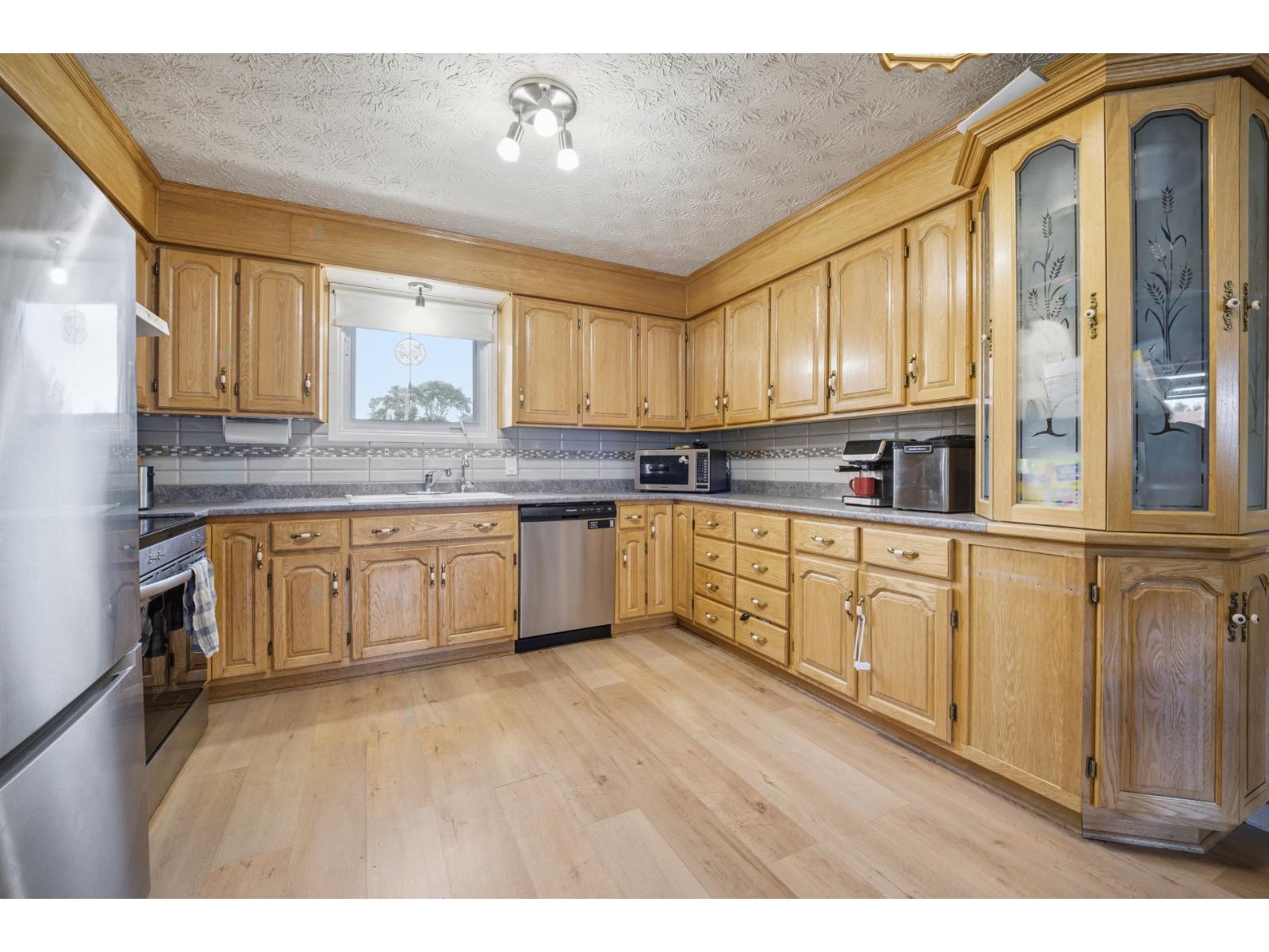 417 Boul. Simoneau Property Photo 10
