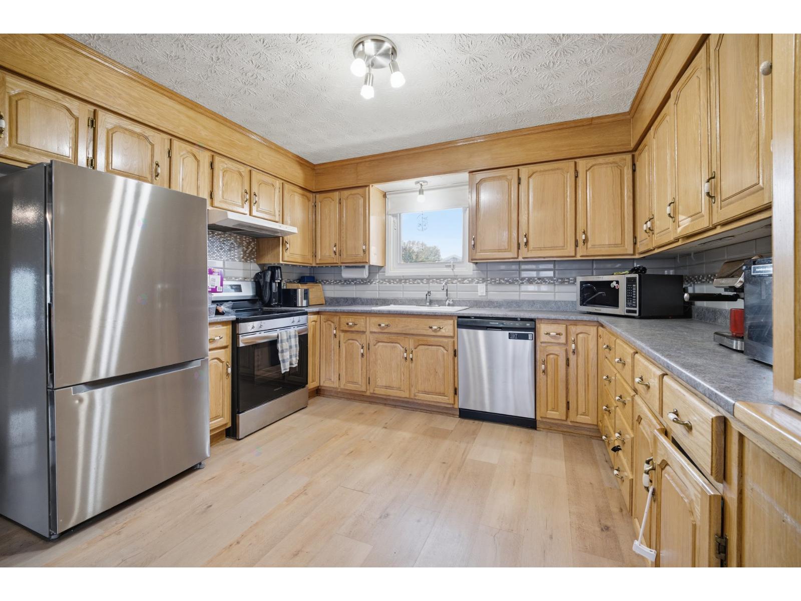 417 Boul. Simoneau Property Photo 11