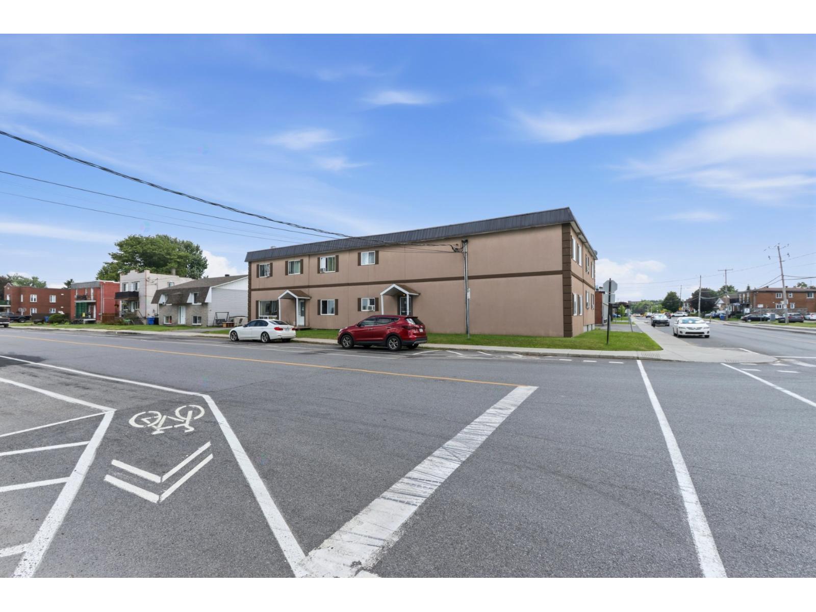 744-746 Boul. Du Havre Property Photo 4