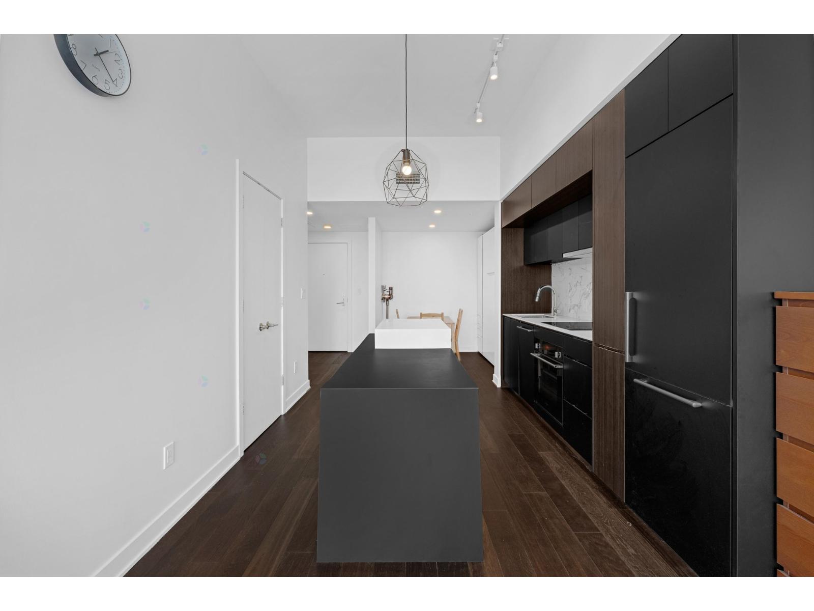 1188 Rue St-antoine O., #3808 Property Photo 7