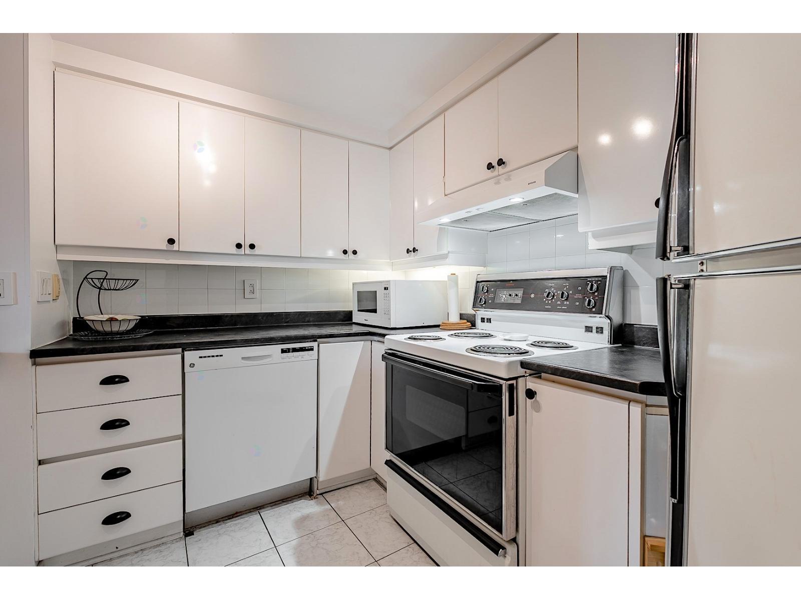 3591 Boul. Gouin E., #1103 Property Photo 11