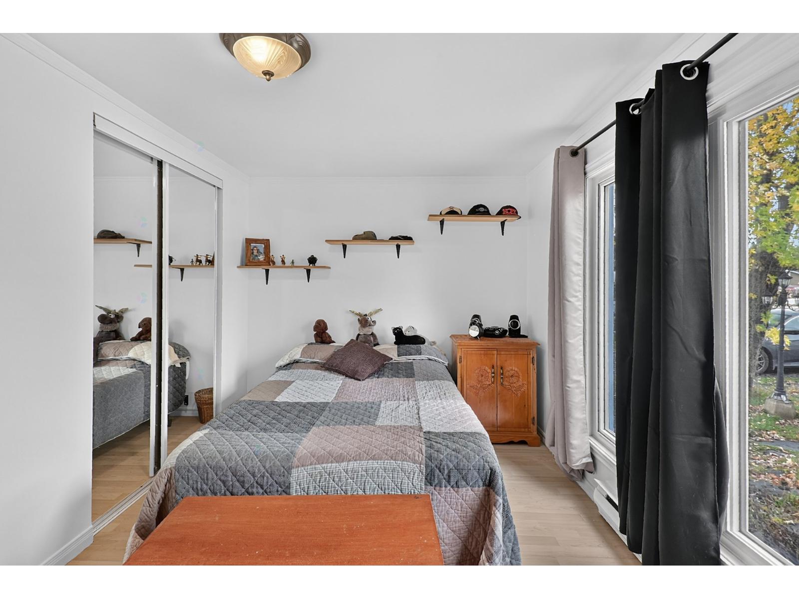 2621 Rue Des Genévriers Property Photo 23