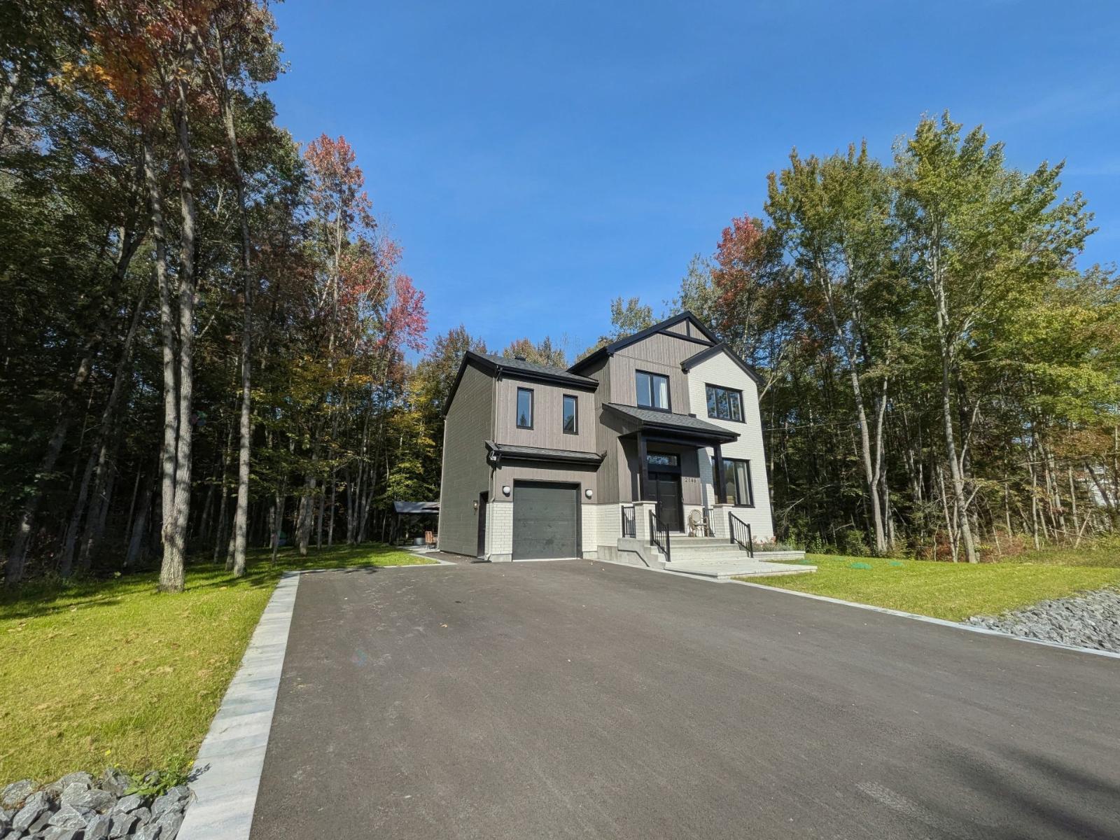2146 Rue Brady Property Image