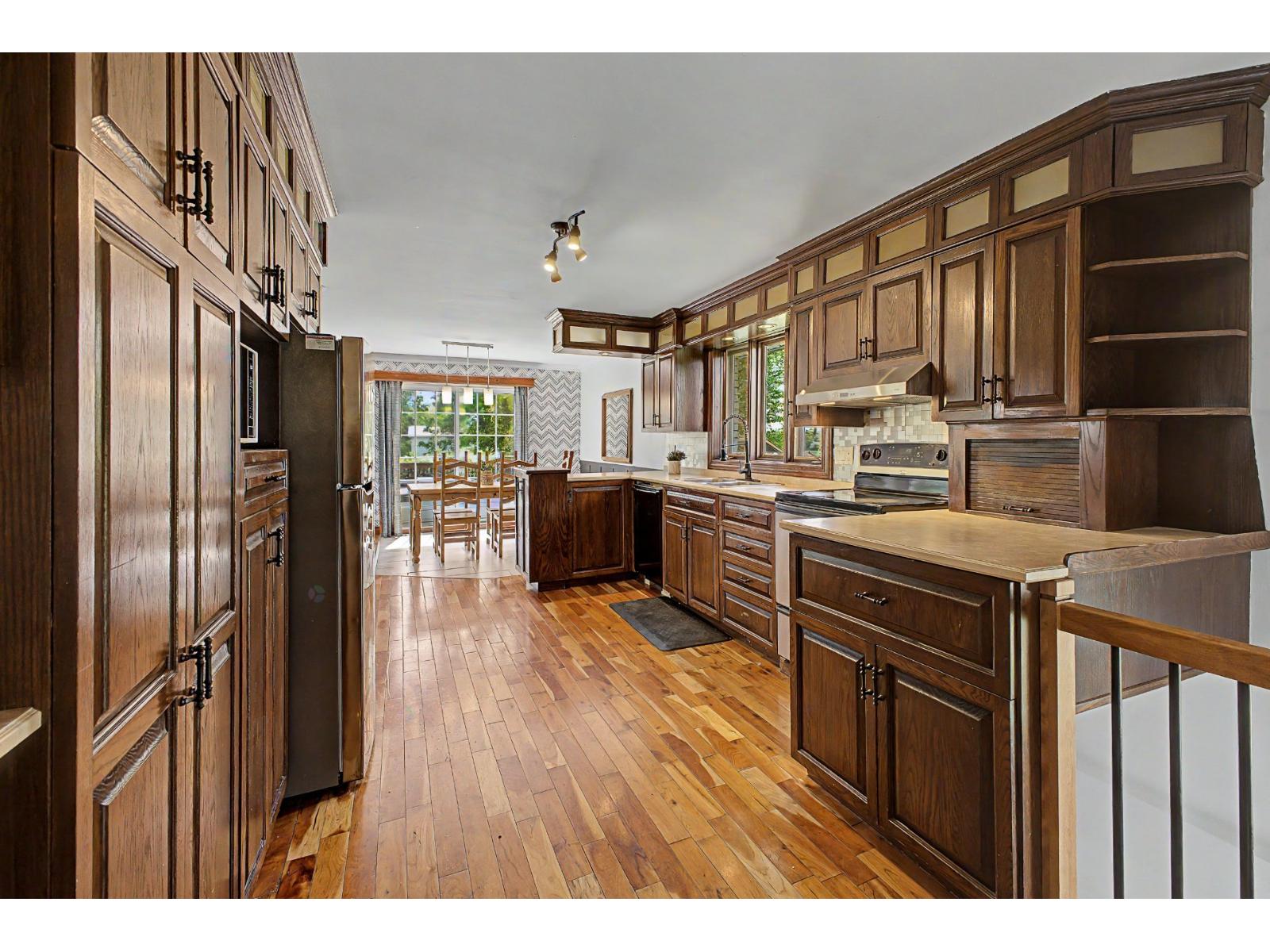 261 Rg Lachapelle Property Photo 5
