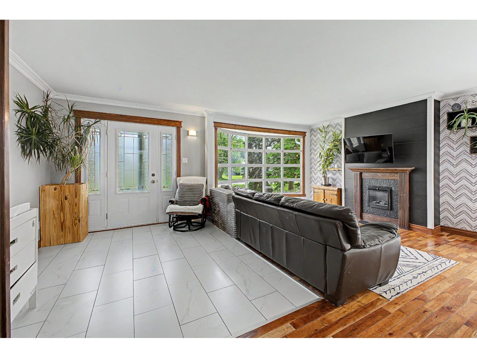 261 Rg Lachapelle Property Photo 11