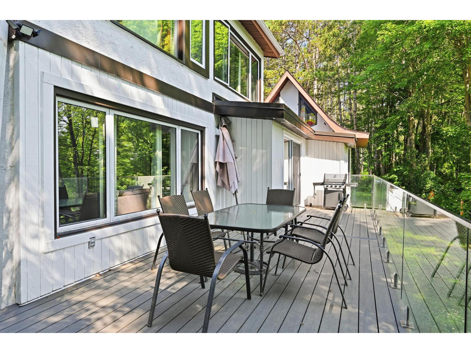392z-394z Rg Du Moulin-rouge Property Photo 48