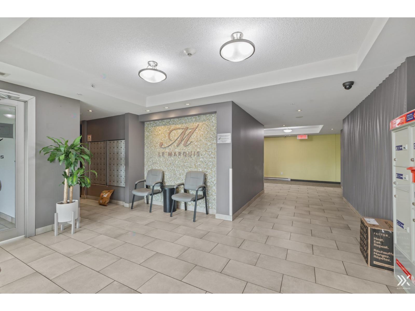7620 Boul. Marie-victorin, #809 Property Photo 2