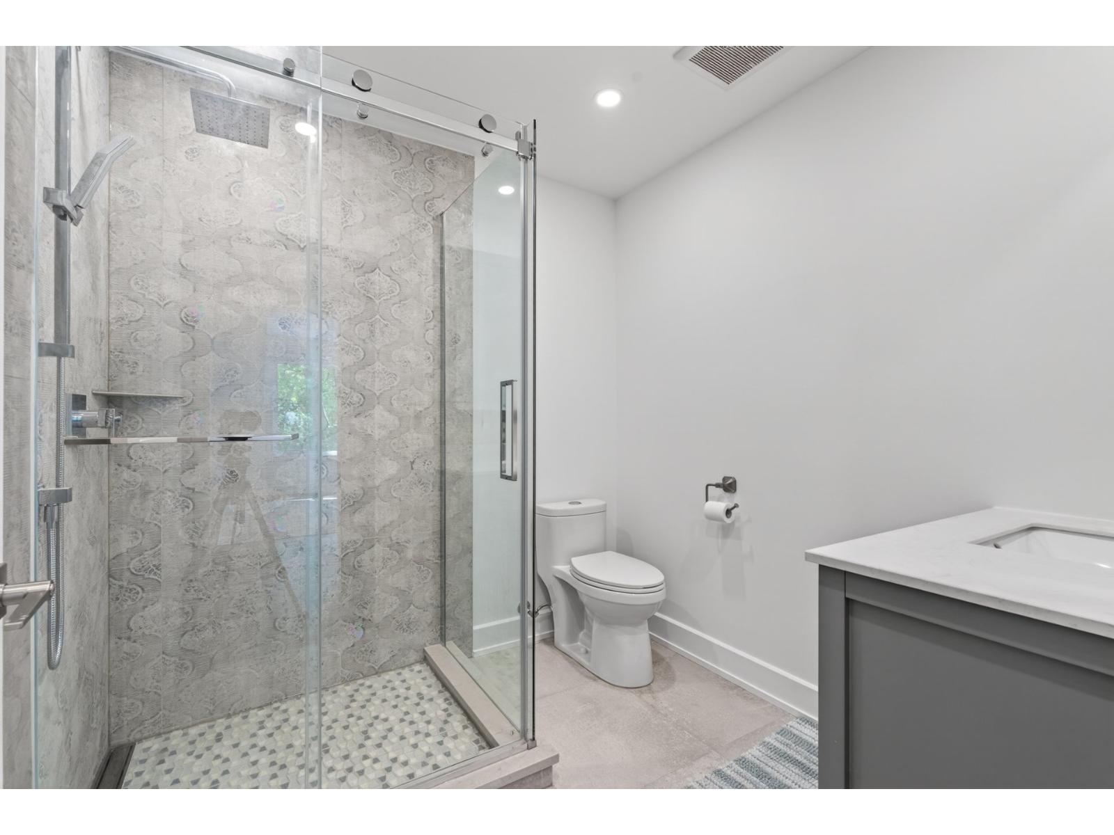 552 Av. Cypress Property Photo 39