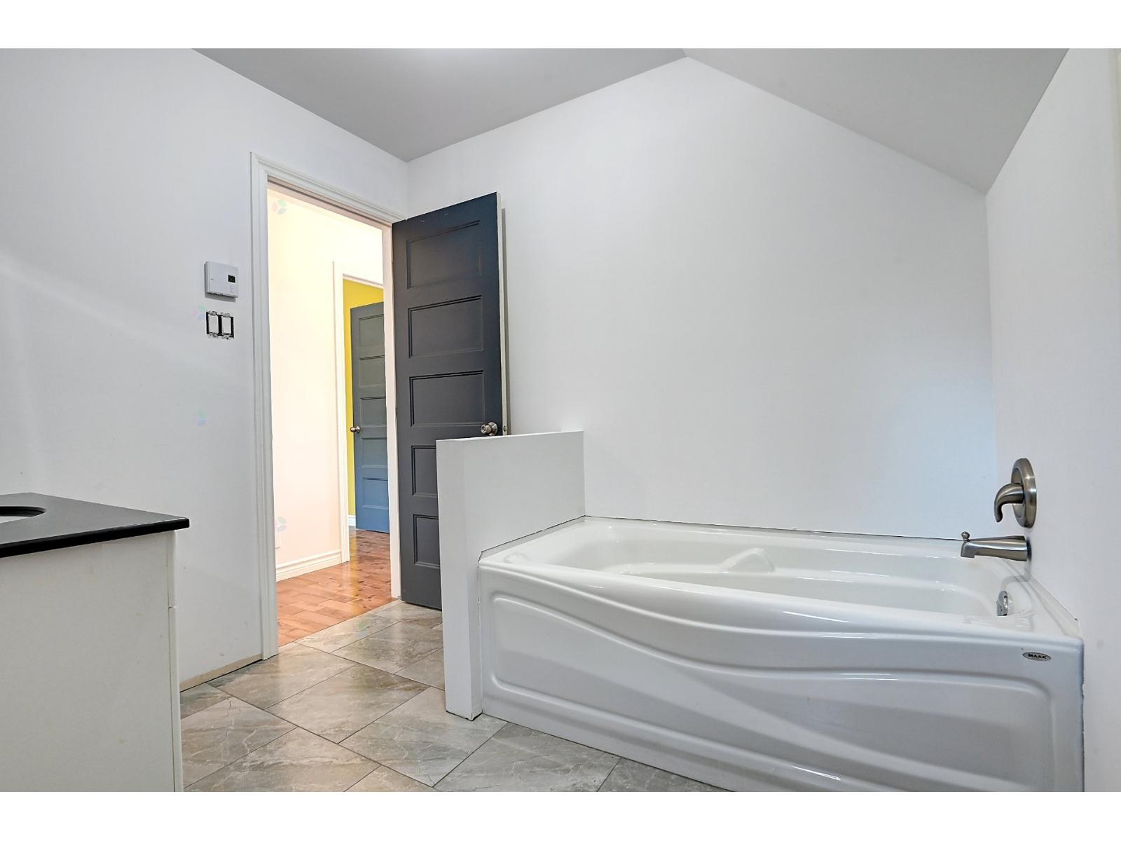 1327 Rue Gérald Property Photo 32