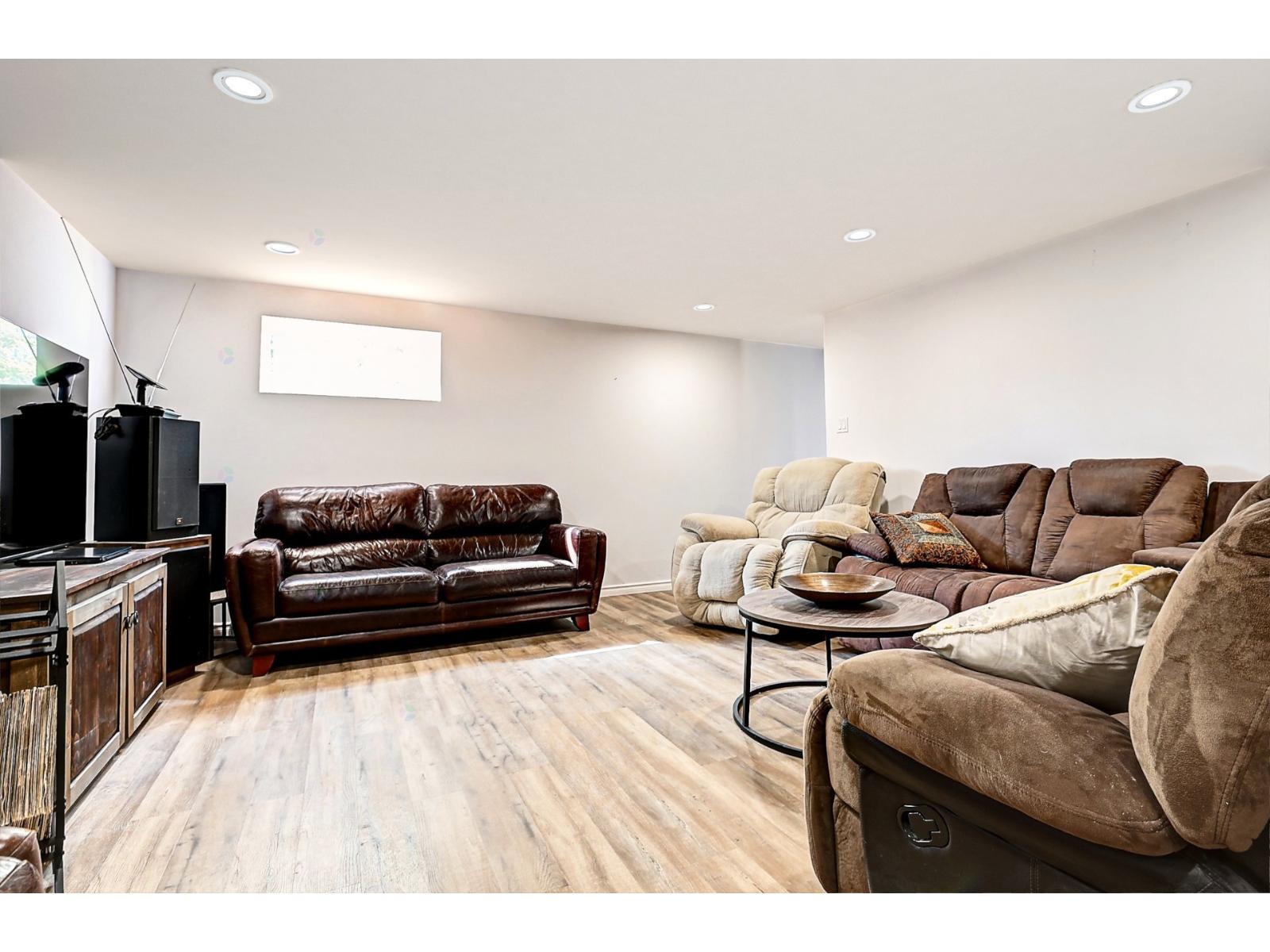 1327 Rue Gérald Property Photo 37