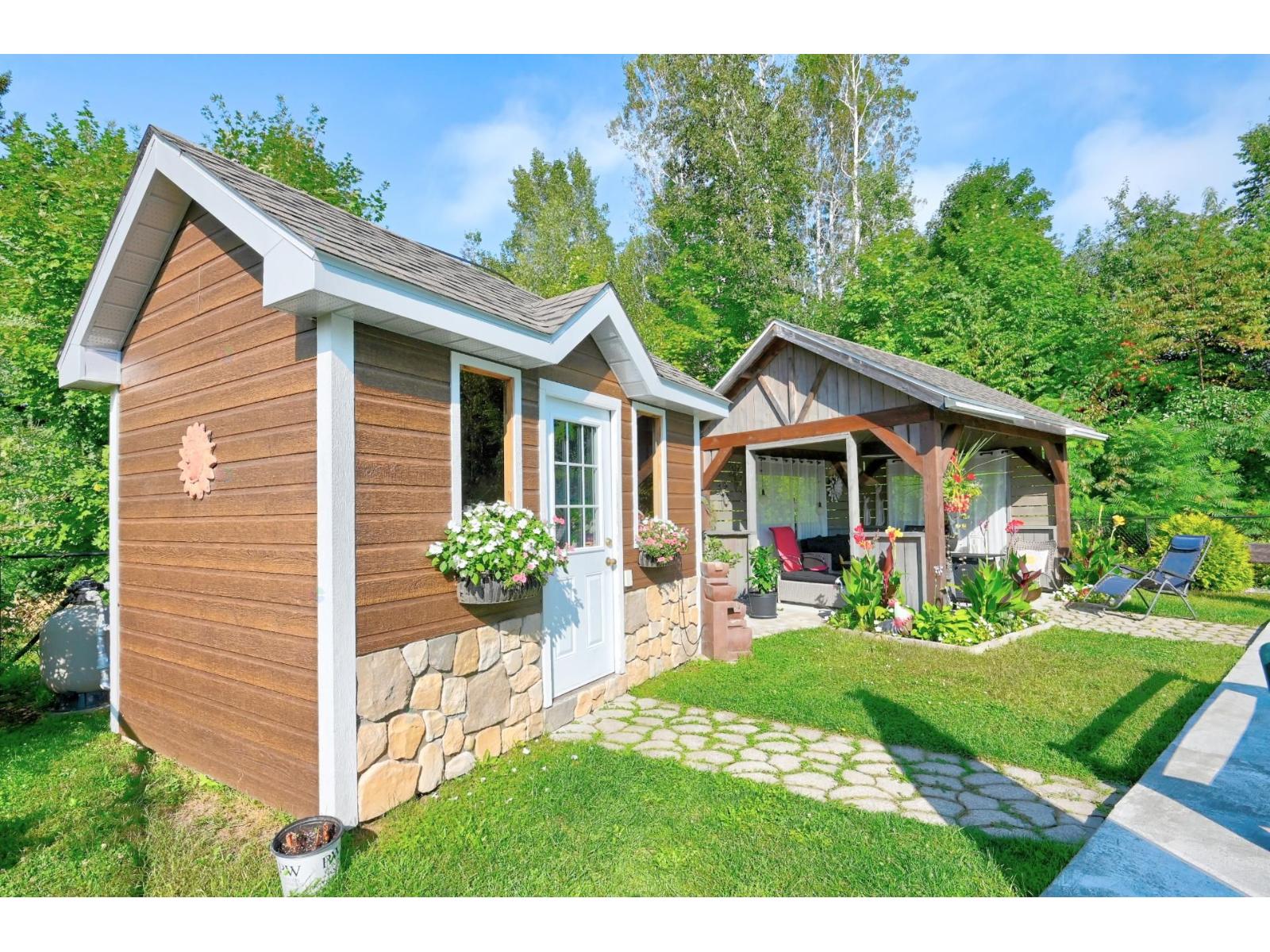 1327 Rue Gérald Property Photo 42