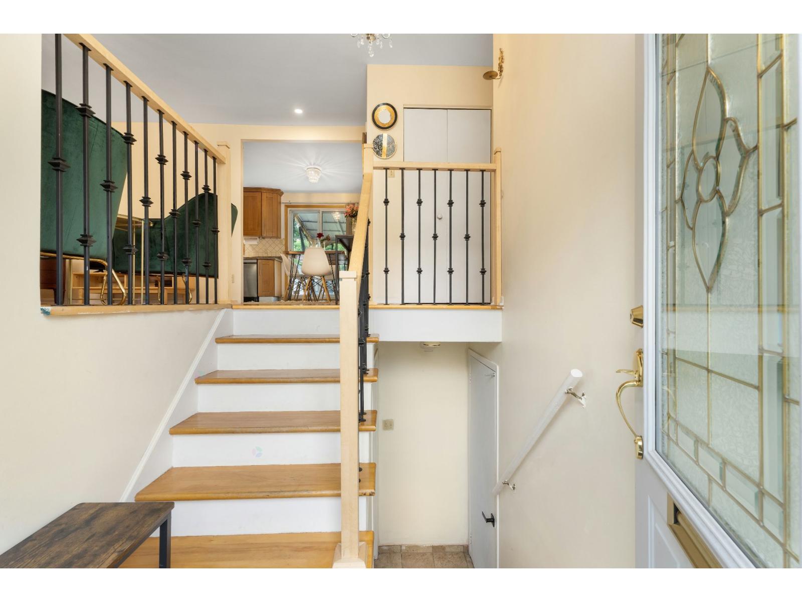 4285 Av. Maupassant Property Photo 3