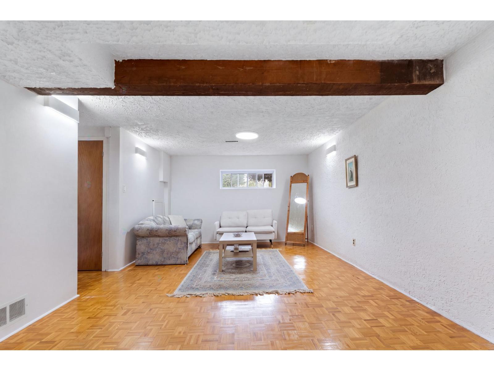 4285 Av. Maupassant Property Photo 18