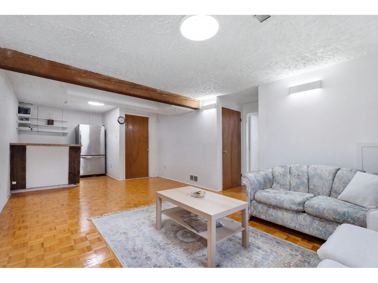 4285 Av. Maupassant Property Photo 19