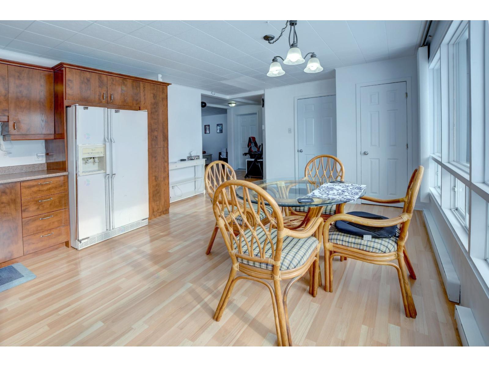 29 Rue Guy Property Photo 10