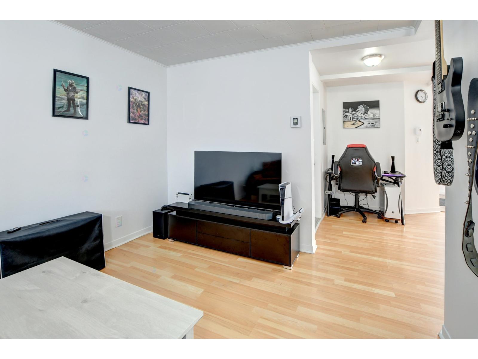 29 Rue Guy Property Photo 16