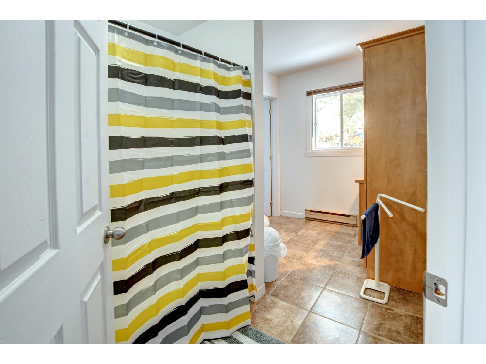 29 Rue Guy Property Photo 20