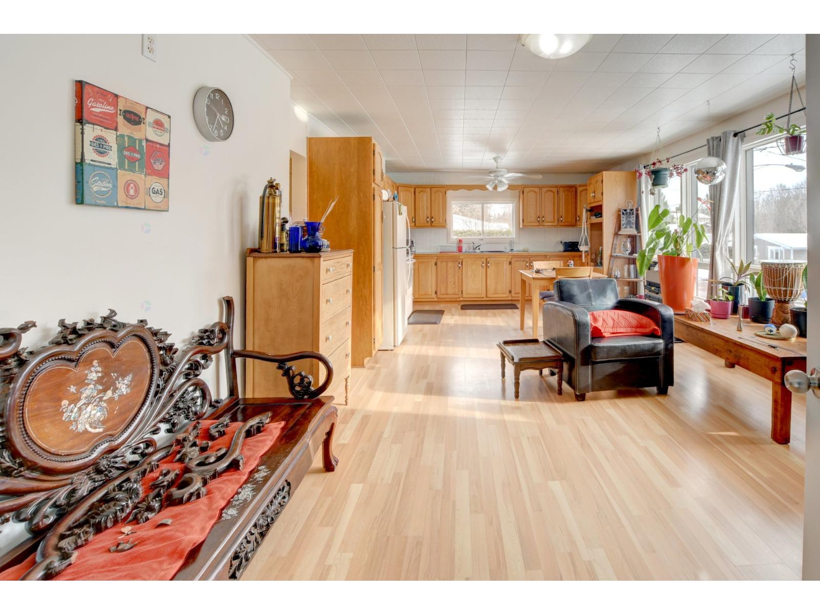29 Rue Guy Property Photo 25