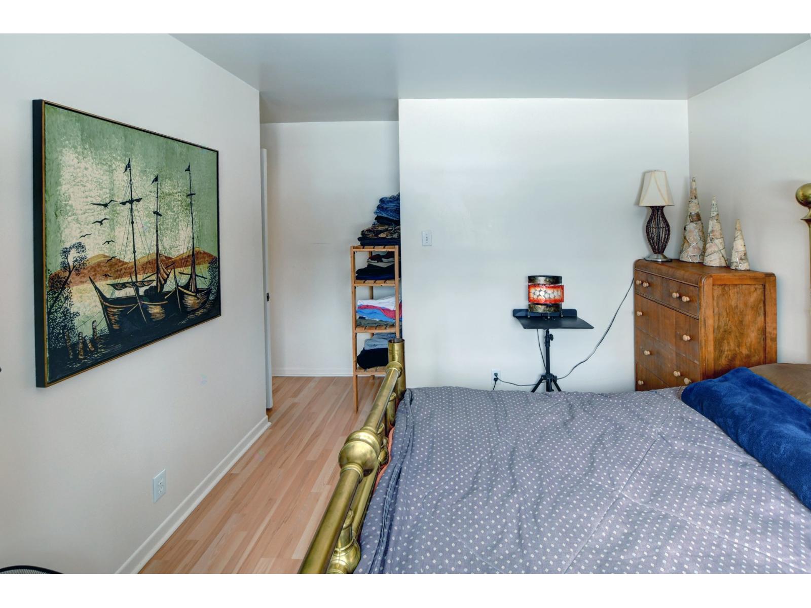 29 Rue Guy Property Photo 35