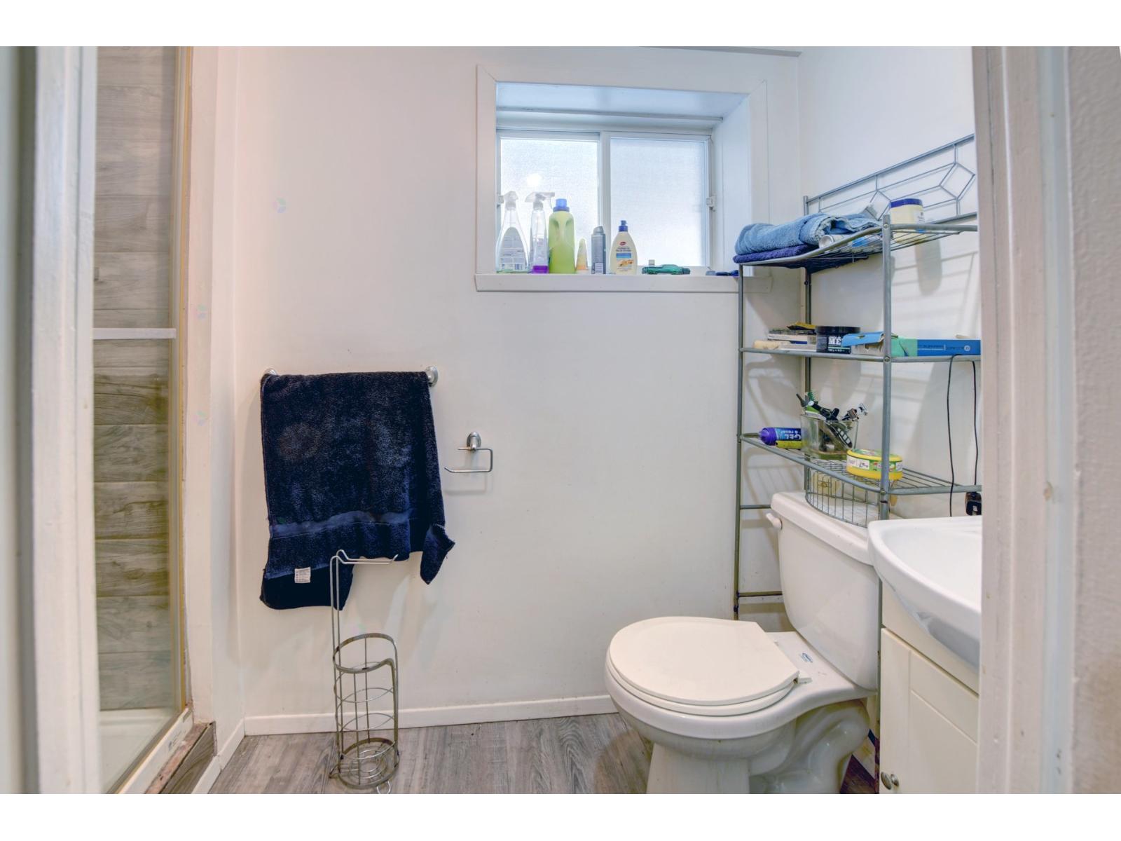 29 Rue Guy Property Photo 47