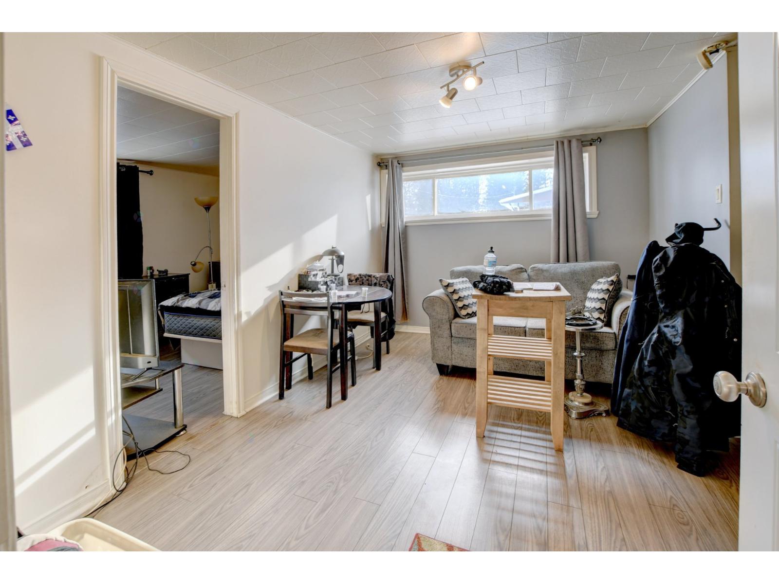 29 Rue Guy Property Photo 49