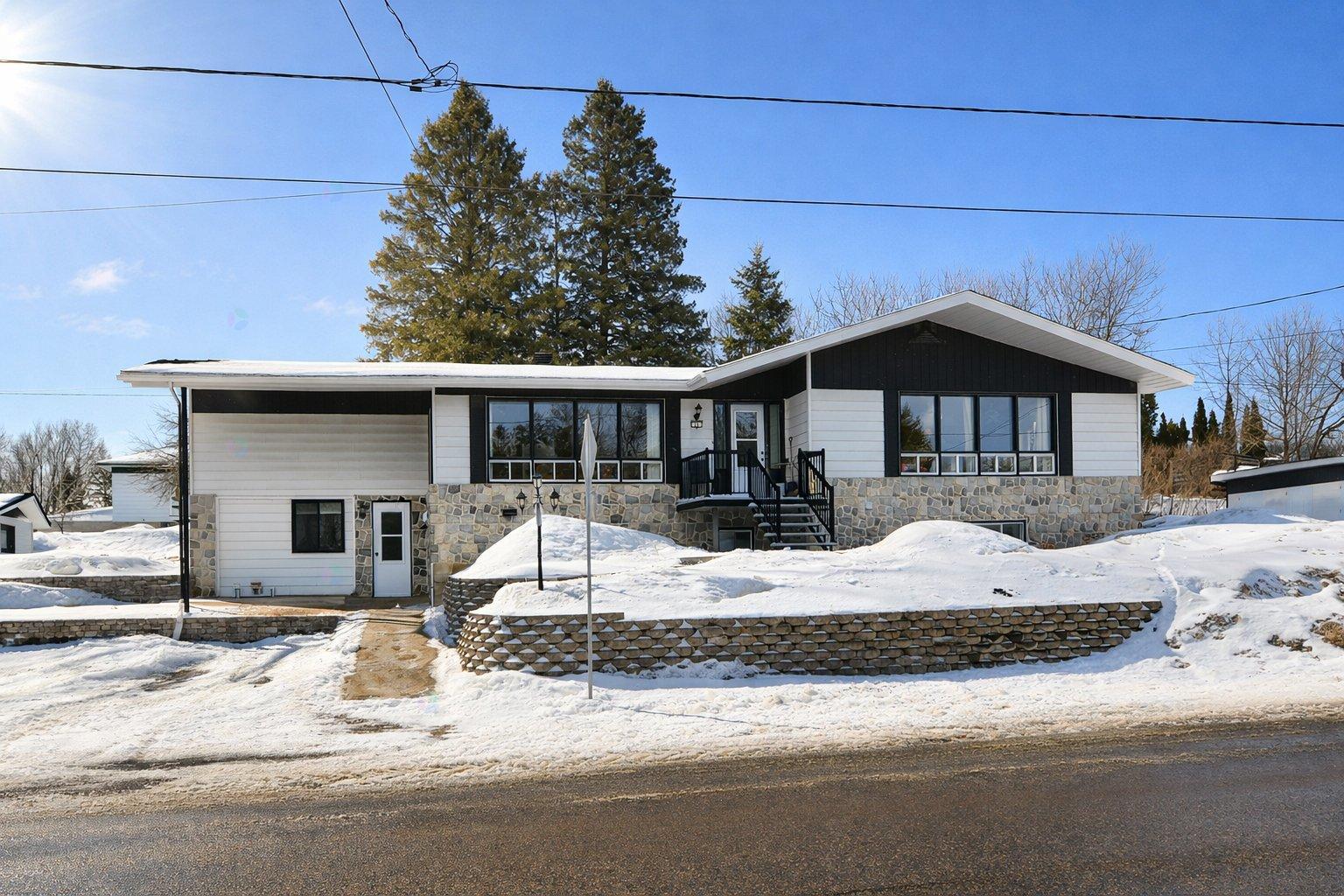29 Rue Guy Property Photo 87