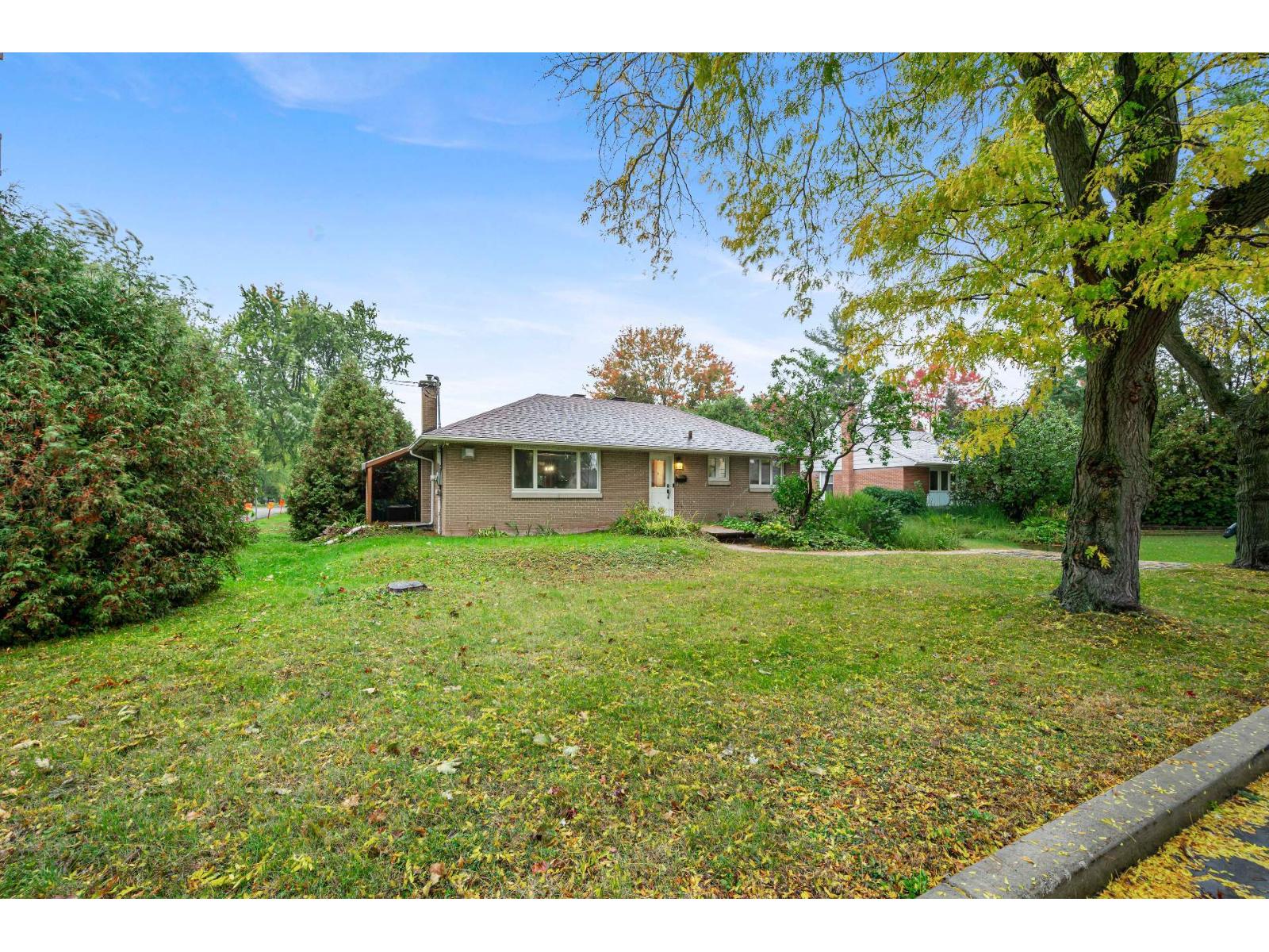 373 Rue Caron Property Photo 1
