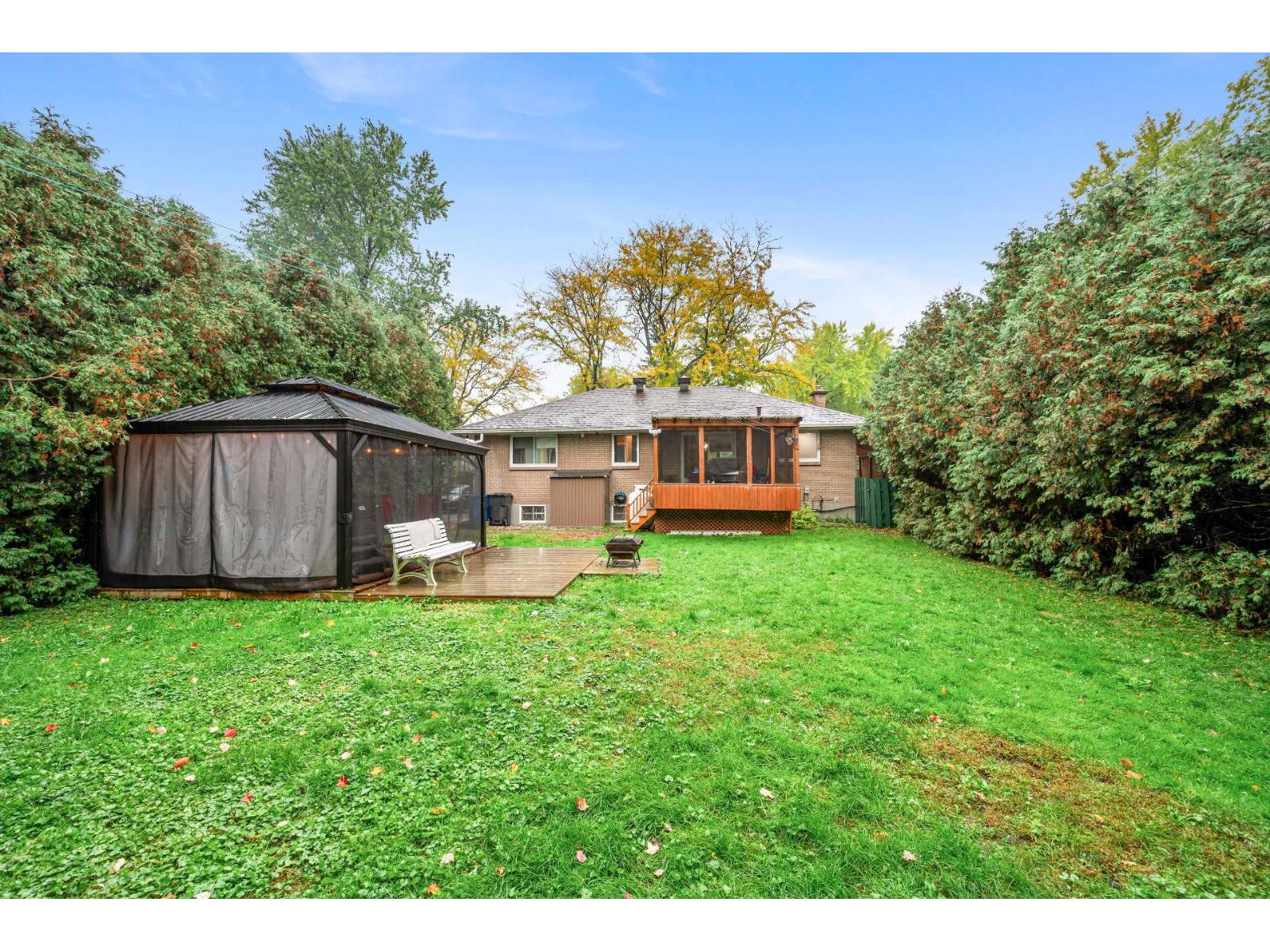 373 Rue Caron Property Photo 3