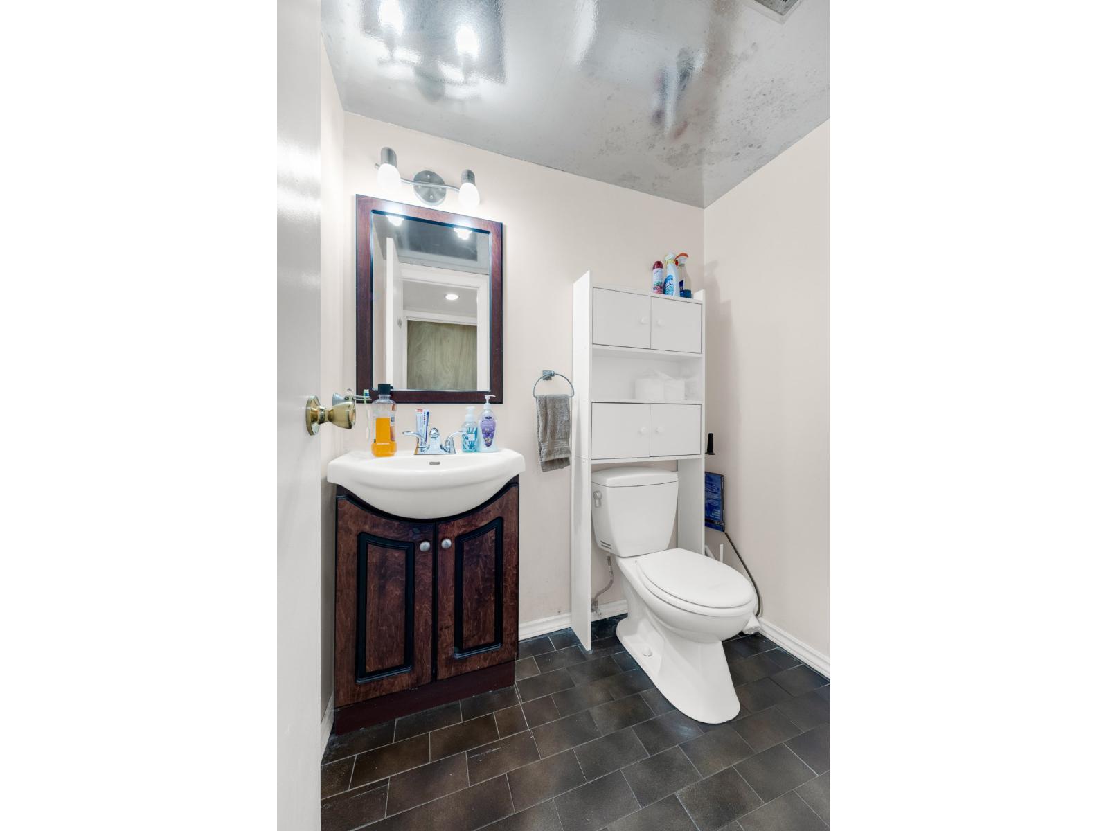 1 Rue Capri Property Photo 7