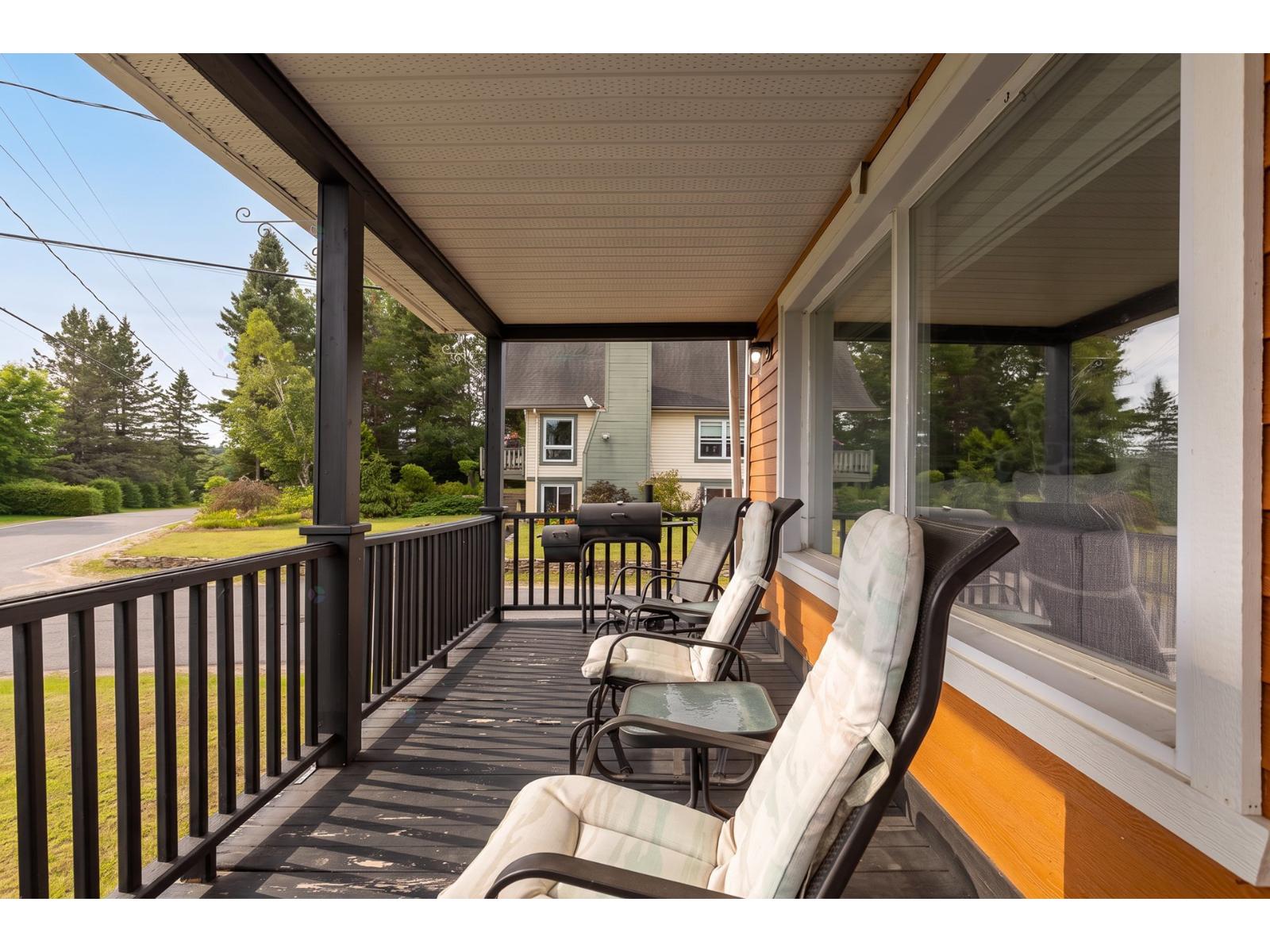 1081-1083 Ch. Des Îles Property Photo 26